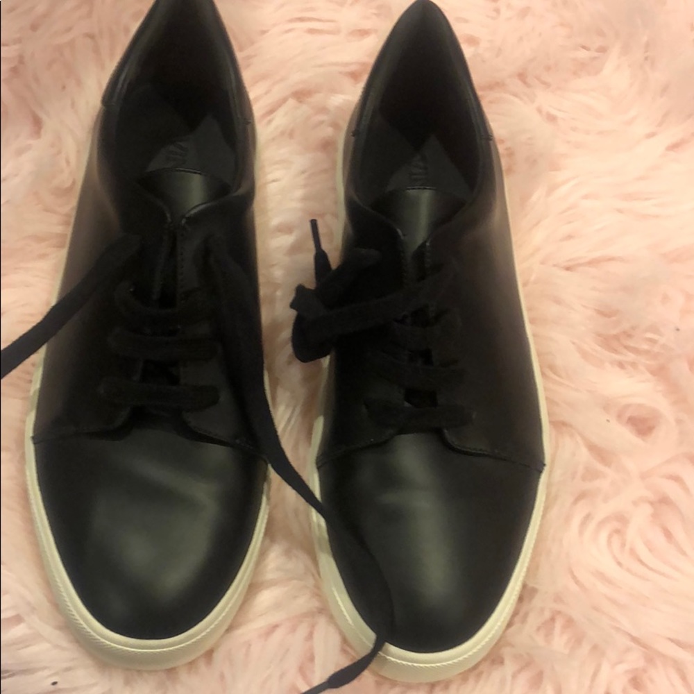 Vince matte black sneakersNWOT